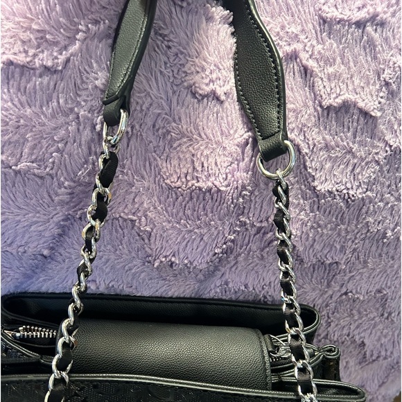 Guess purse and wallet - Picture 10 of 10